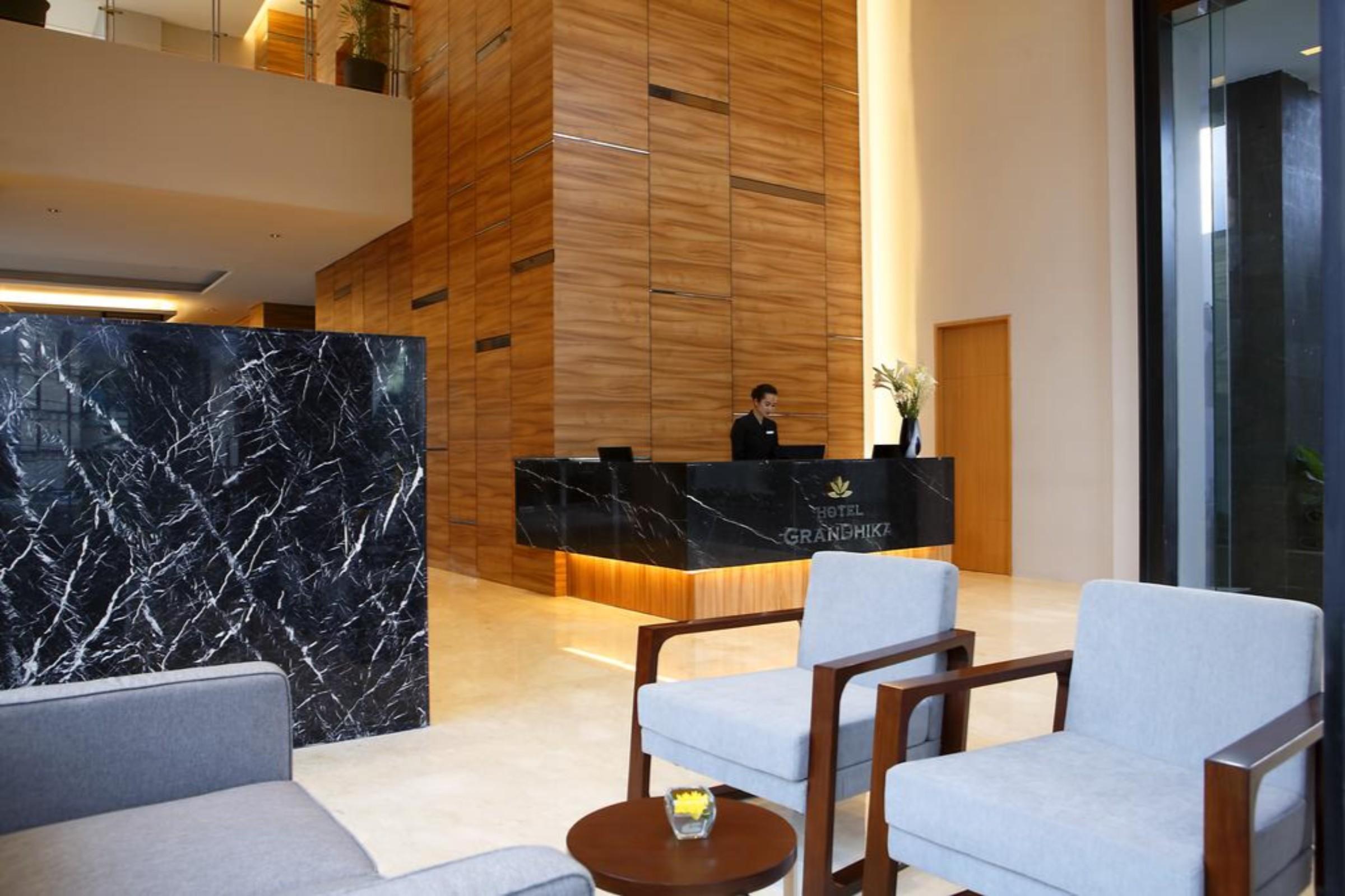 Hotel Grandhika Setiabudi Medan Exterior photo